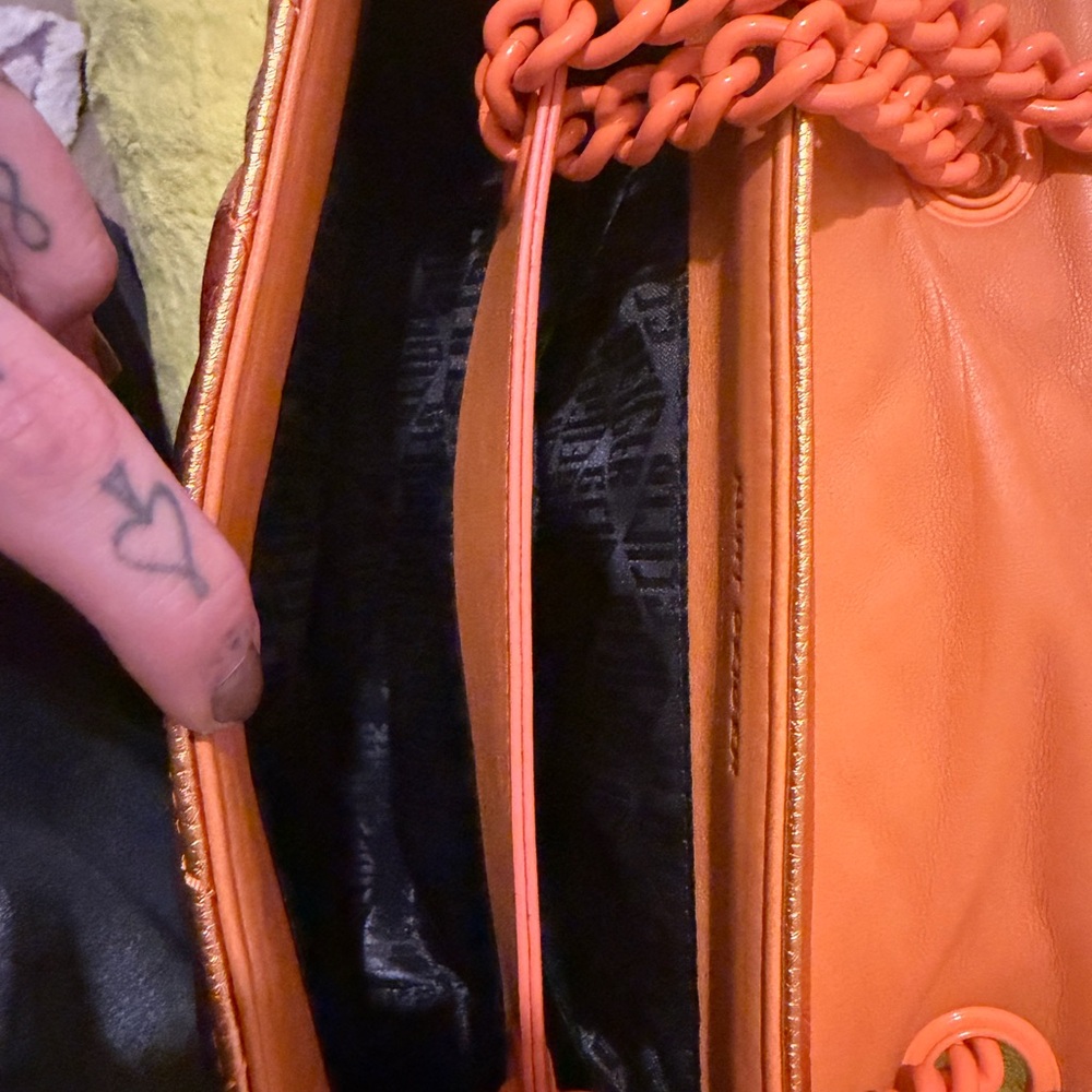 Kurt Geiger Gold Quilted Bag with Orange Chain - Picture 7 of 9